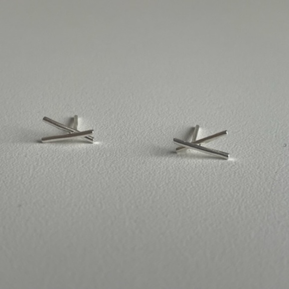 Delicate Collection Demi-Fine X Stud Earrings - Picture 3 of 4